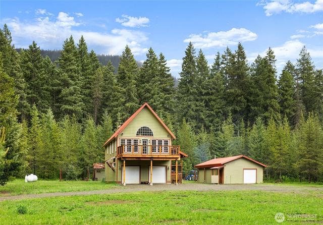 670 Silver Creek Rd, Easton, WA 98925
