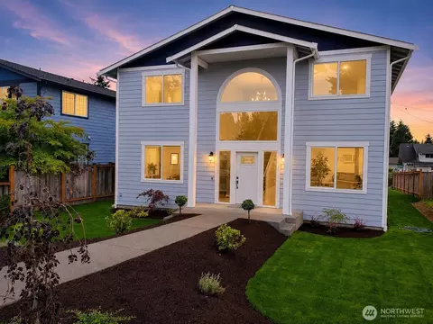 866 S 85th St, Tacoma, WA 98444