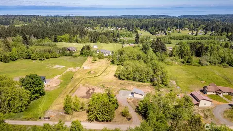 274 Black Bear Trl, Port Angeles, WA 98362