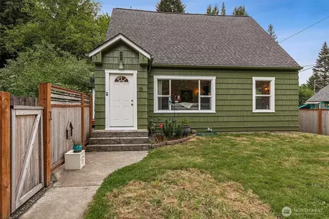 1022 Brawne Ave NW, Olympia, WA 98502