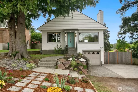 842 NW 97th St, Seattle, WA 98117