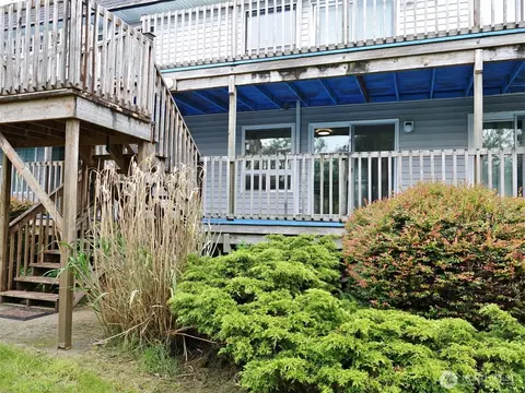 865 Cuddy Ct NW #106, Ocean Shores, WA 98569