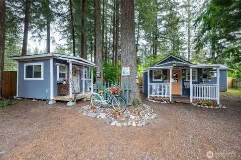 Exterior - 6124 Willow Pl, Maple Falls, WA 98266 photo 4 of 18
