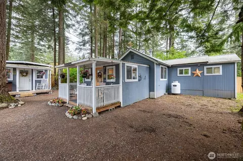 Exterior - 6124 Willow Pl, Maple Falls, WA 98266 photo 6 of 18
