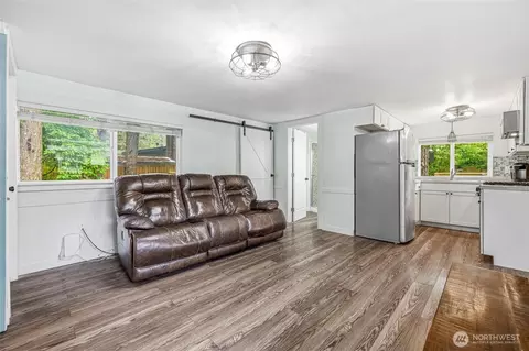 Living - 6124 Willow Pl, Maple Falls, WA 98266 photo 1 of 1