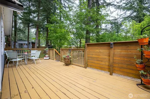 Exterior - 6124 Willow Pl, Maple Falls, WA 98266 photo 10 of 18
