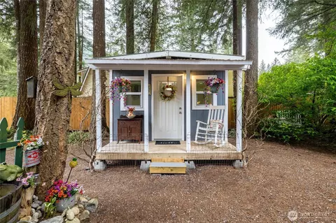 Exterior - 6124 Willow Pl, Maple Falls, WA 98266 photo 8 of 18