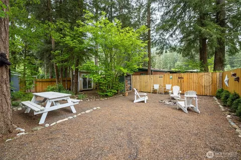 Exterior - 6124 Willow Pl, Maple Falls, WA 98266 photo 16 of 18