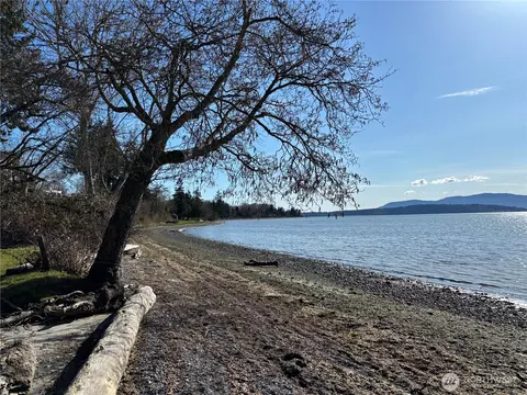 3671 Harnden Rd, Bellingham, WA 98226