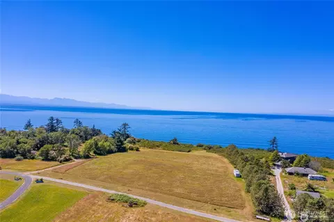1135 American Ln, Coupeville, WA 98239