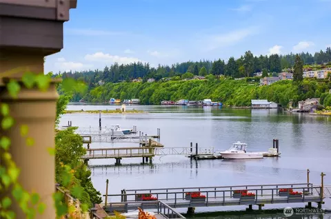 7926 Goodman Dr NW, Gig Harbor, WA 98332