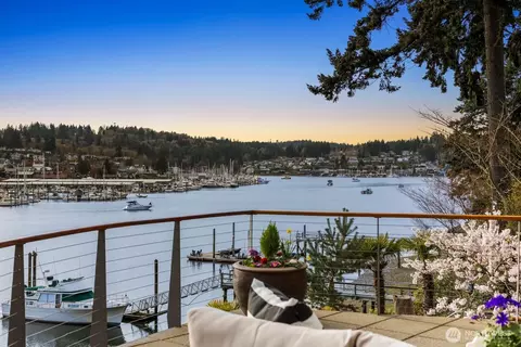 7926 Goodman Dr NW, Gig Harbor, WA 98332