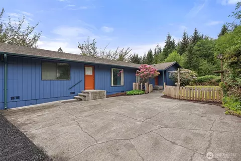 626 Ostman Rd, Raymond, WA 98577