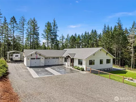 10128 Merlins Ln NW, Bremerton, WA 98312