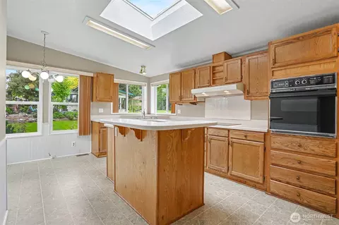 905 243rd St SW, Bothell, WA 98021 photo 4