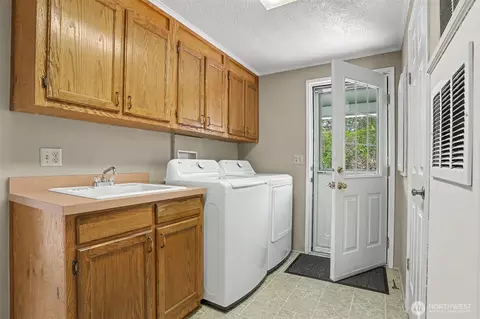 905 243rd St SW, Bothell, WA 98021 photo 29