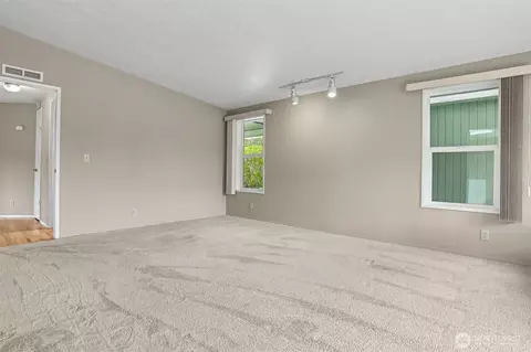 905 243rd St SW, Bothell, WA 98021 photo 19