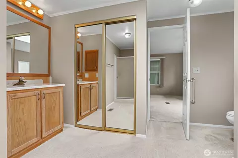 905 243rd St SW, Bothell, WA 98021 photo 22