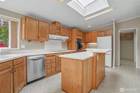 905 243rd St SW, Bothell, WA 98021 photo 3