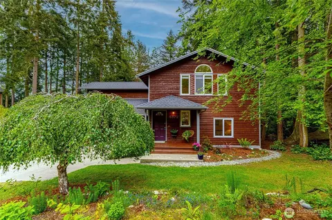 4372 Holcomb St, Port Townsend, WA 98368