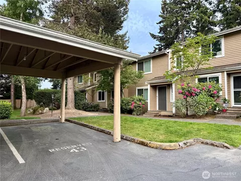23816 12th Pl S #405, Des Moines, WA 98198