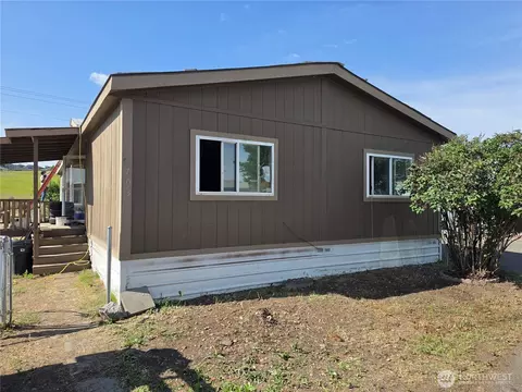 6703 Haag St, West Richland, WA 99353