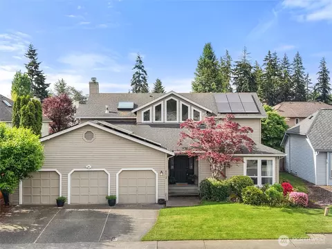 4613 NE 19th St, Renton, WA 98059