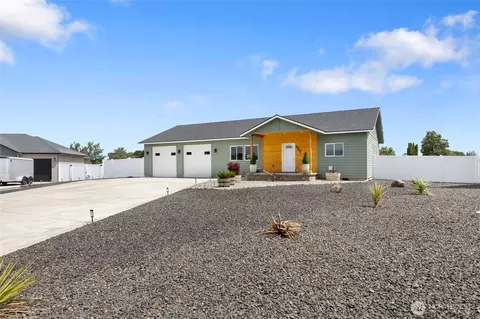 6444 Rd 205 NE, Moses Lake, WA 98837