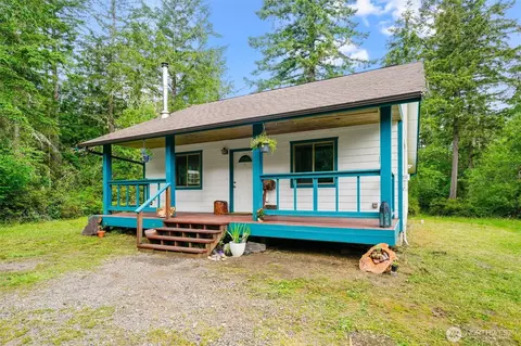 11508 Claussen Rd, Anderson Island, WA 98303