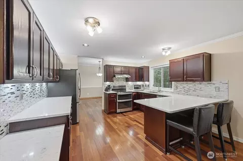 Kitchen - 910 135th St SW, Everett, WA 98204 photo 5 of 6