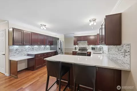 Kitchen - 910 135th St SW, Everett, WA 98204 photo 6 of 6