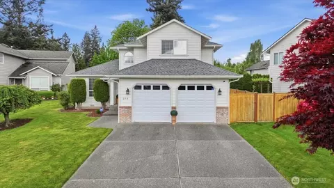 910 135th St SW, Everett, WA 98204