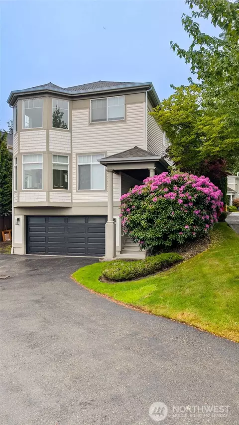 11622 114th Dr NE, Kirkland, WA 98034
