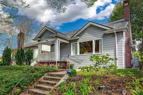 954 19th Ave E, Seattle, WA 98112
