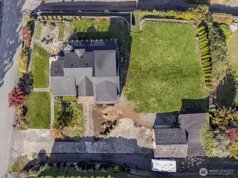 View/Area - 5037 33rd Ave W, Everett, WA 98203 photo 8 of 8