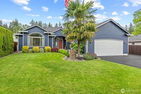 Exterior - 16 Pacific Pl, Longview, WA 98632 photo 2 of 15