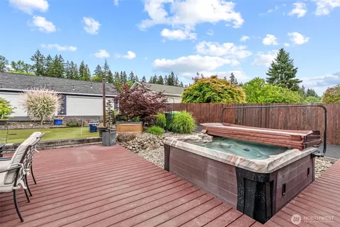 Exterior - 16 Pacific Pl, Longview, WA 98632 photo 9 of 15