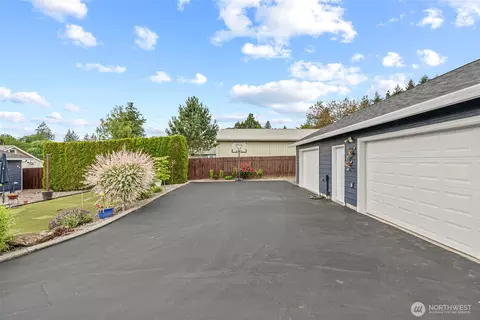 Exterior - 16 Pacific Pl, Longview, WA 98632 photo 13 of 15