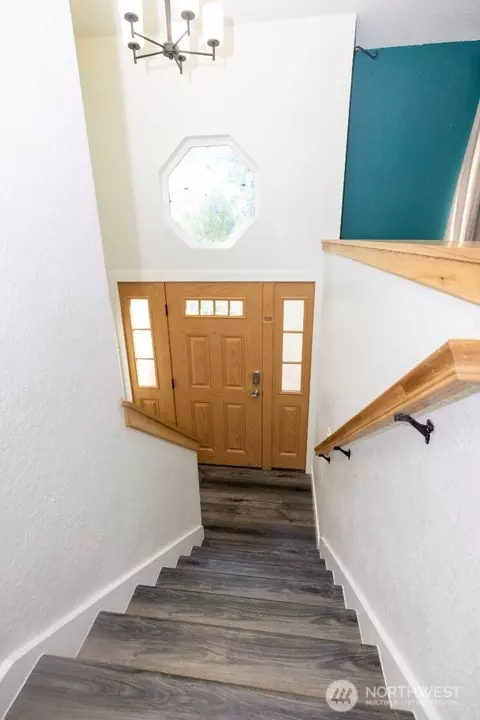 Entry Way - 16704 3rd Dr SE, Bothell, WA 98012 photo 3 of 3