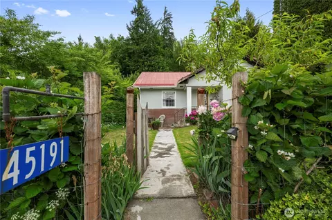 45191 Main, Concrete, WA 98237
