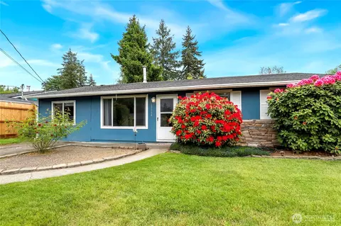 19164 Karl Pl NE, Poulsbo, WA 98370