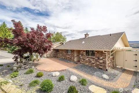 1632 Tanda Ln, Wenatchee, WA 98801