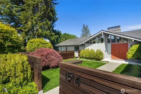 1514 Shenandoah Dr E, Seattle, WA 98112