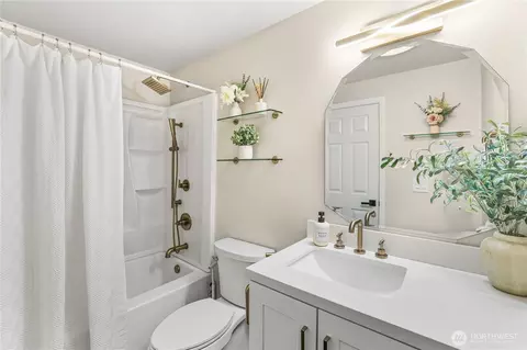 Bath - 16602 10th Ave E, Spanaway, WA 98387 photo 3 of 3