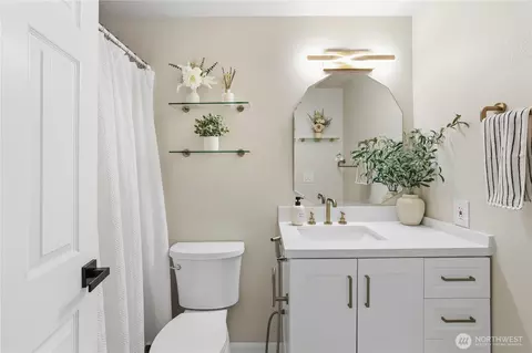 Bath - 16602 10th Ave E, Spanaway, WA 98387 photo 2 of 3