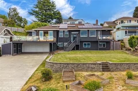4821 Hyada Blvd NE, Tacoma, WA 98422