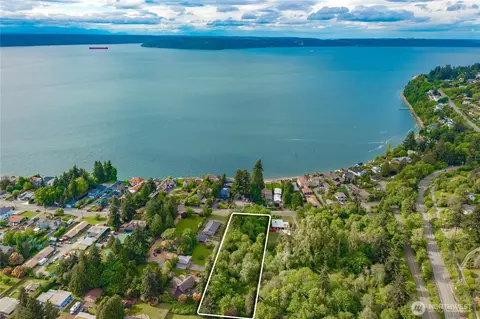 5445 Hyada Blvd NE, Tacoma, WA 98422