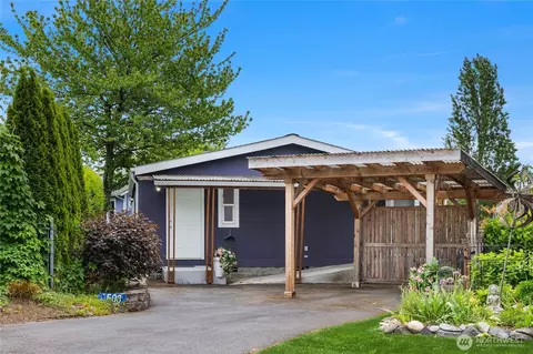 508 Madrona Way NE #50, Bainbridge Island, WA 98110