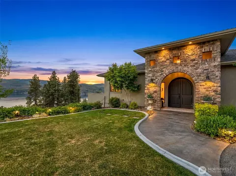 356 Karma Kanyon Dr, Chelan, WA 98816