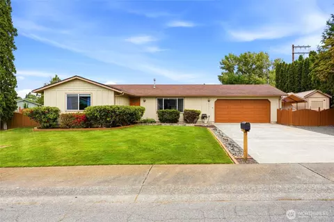 6627 95th St NE, Marysville, WA 98270